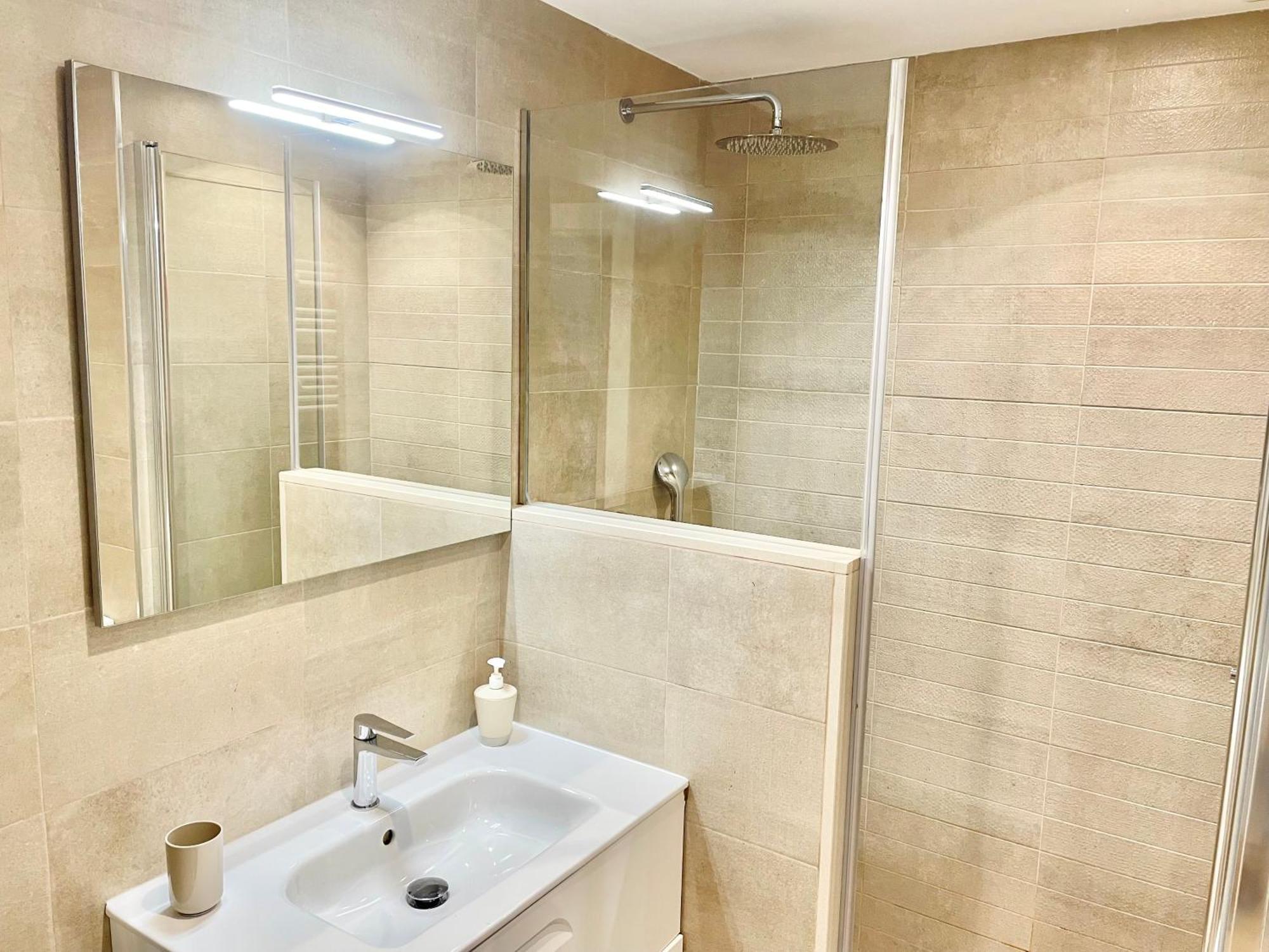Apartamento San Lorenzo Playa. Vistas Al Mar. Gijon Luaran gambar