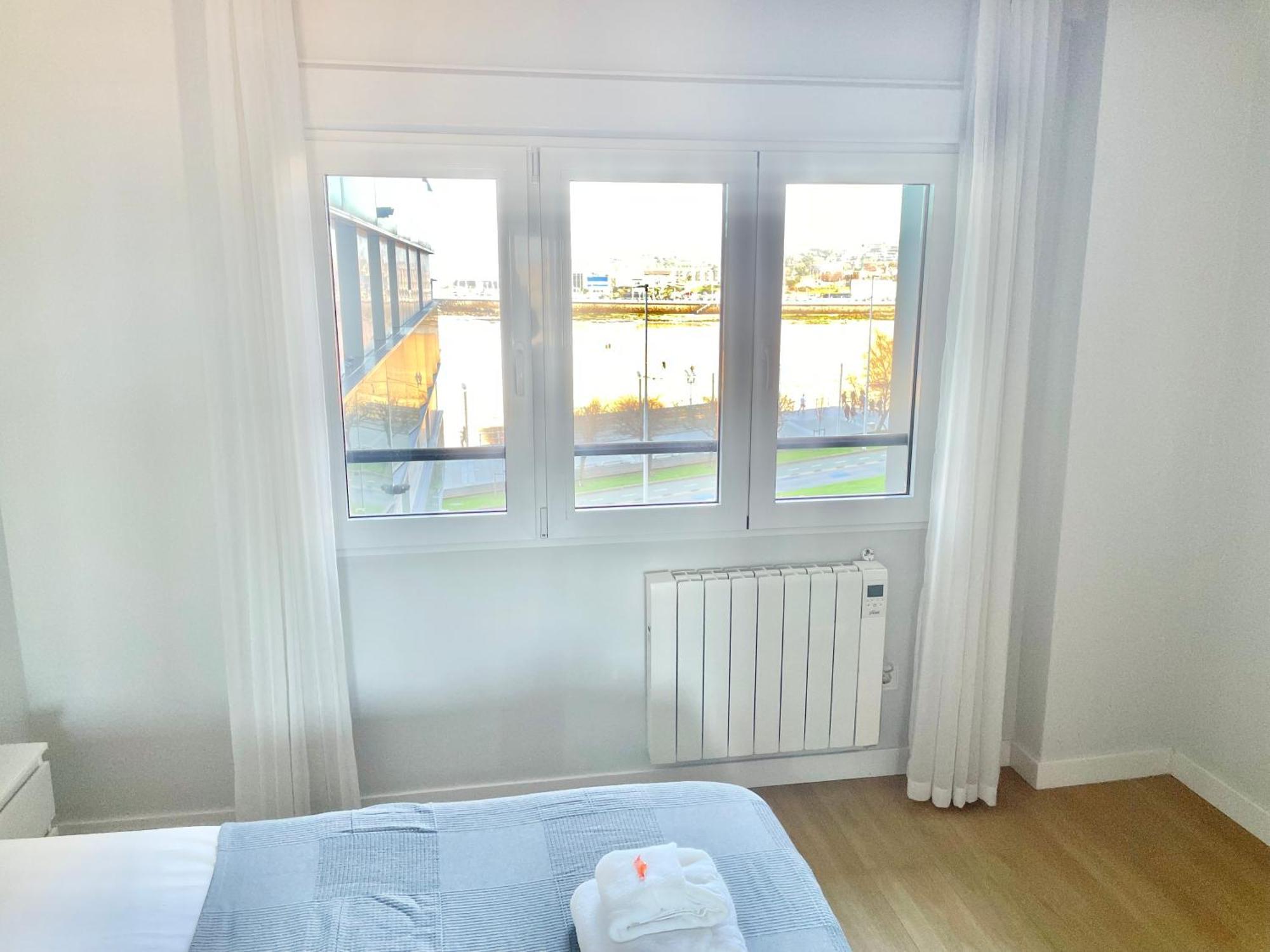 Apartamento San Lorenzo Playa. Vistas Al Mar. Gijon Luaran gambar