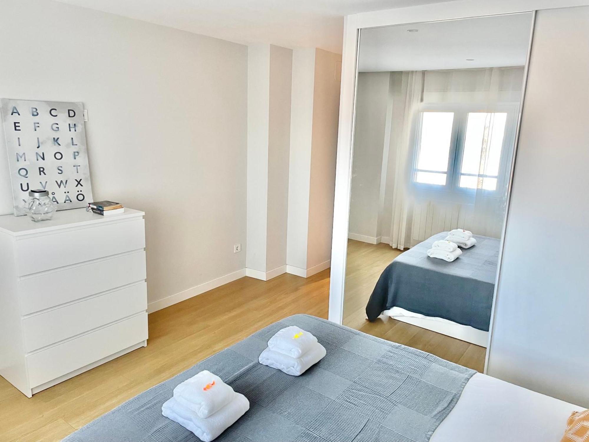 Apartamento San Lorenzo Playa. Vistas Al Mar. Gijon Luaran gambar