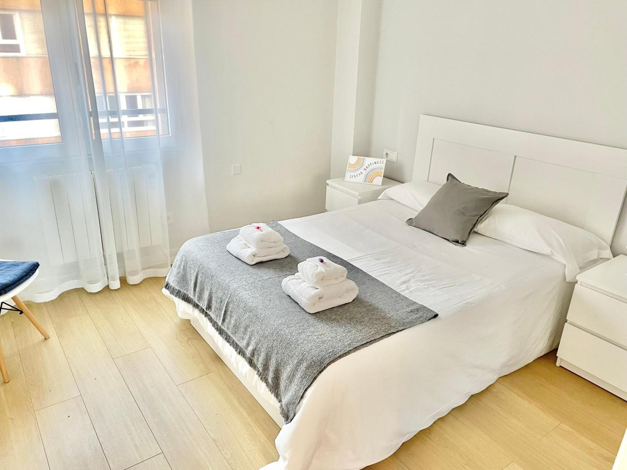 Apartamento San Lorenzo Playa. Vistas Al Mar. Gijon Luaran gambar